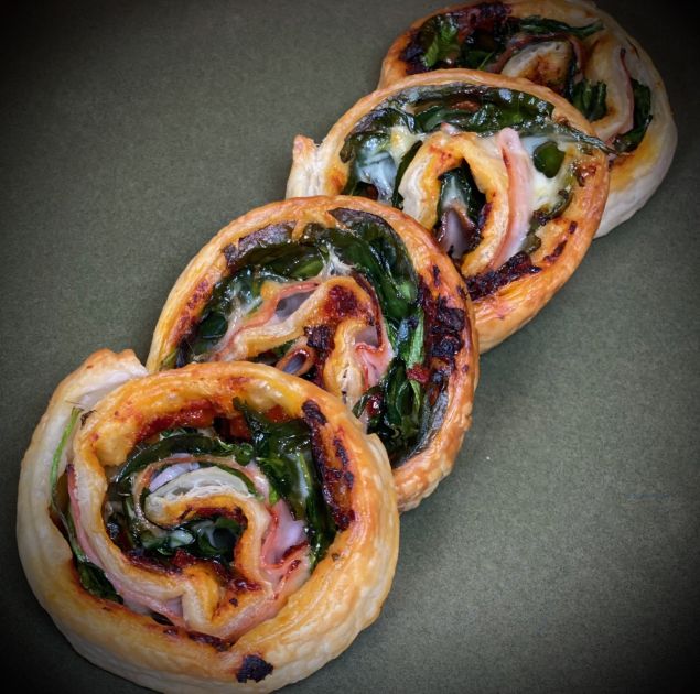 Ham, Spinach and Cheese Scrolls