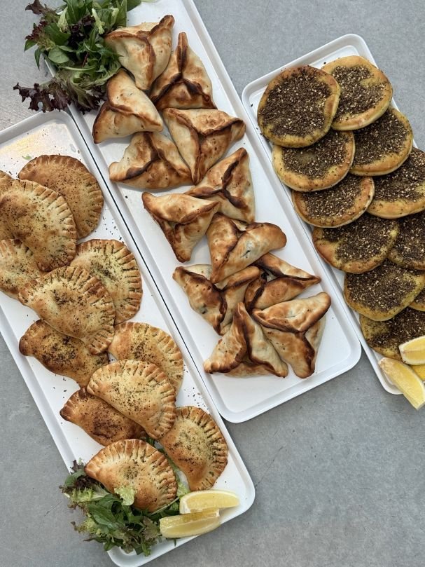 Mediterranean Pide Box