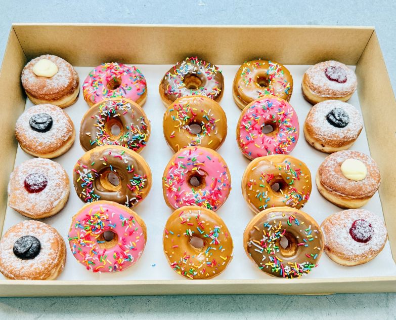 Premium Mixed Doughnut Box