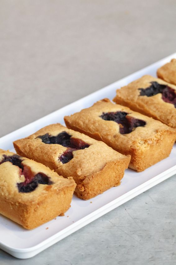 Gluten Free Berry Cake